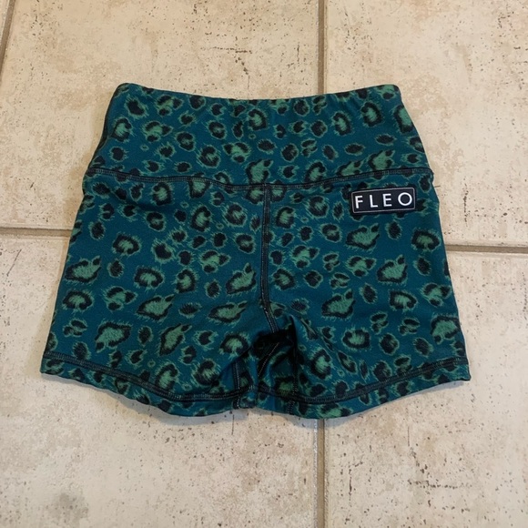 FLEO XS Black & Green Leopard Print High Waisted Shorts - Picture 5 of 5